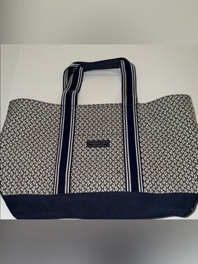 Vineyard vines tote
